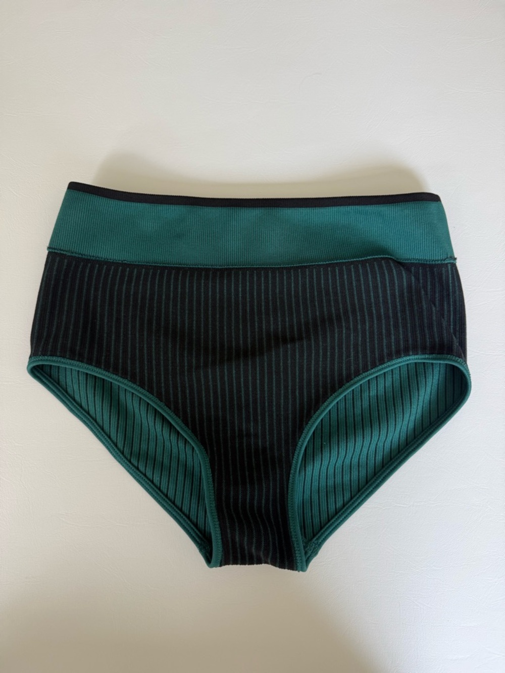 Cupshe Women's Seamless Ribbed Green Two-Piece Swim Set Size SM - Picture 8 of 9